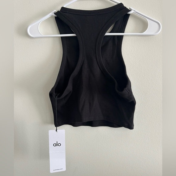 Alo Yoga Ribbed Cropped Tank Top Black - Picture 2 of 5